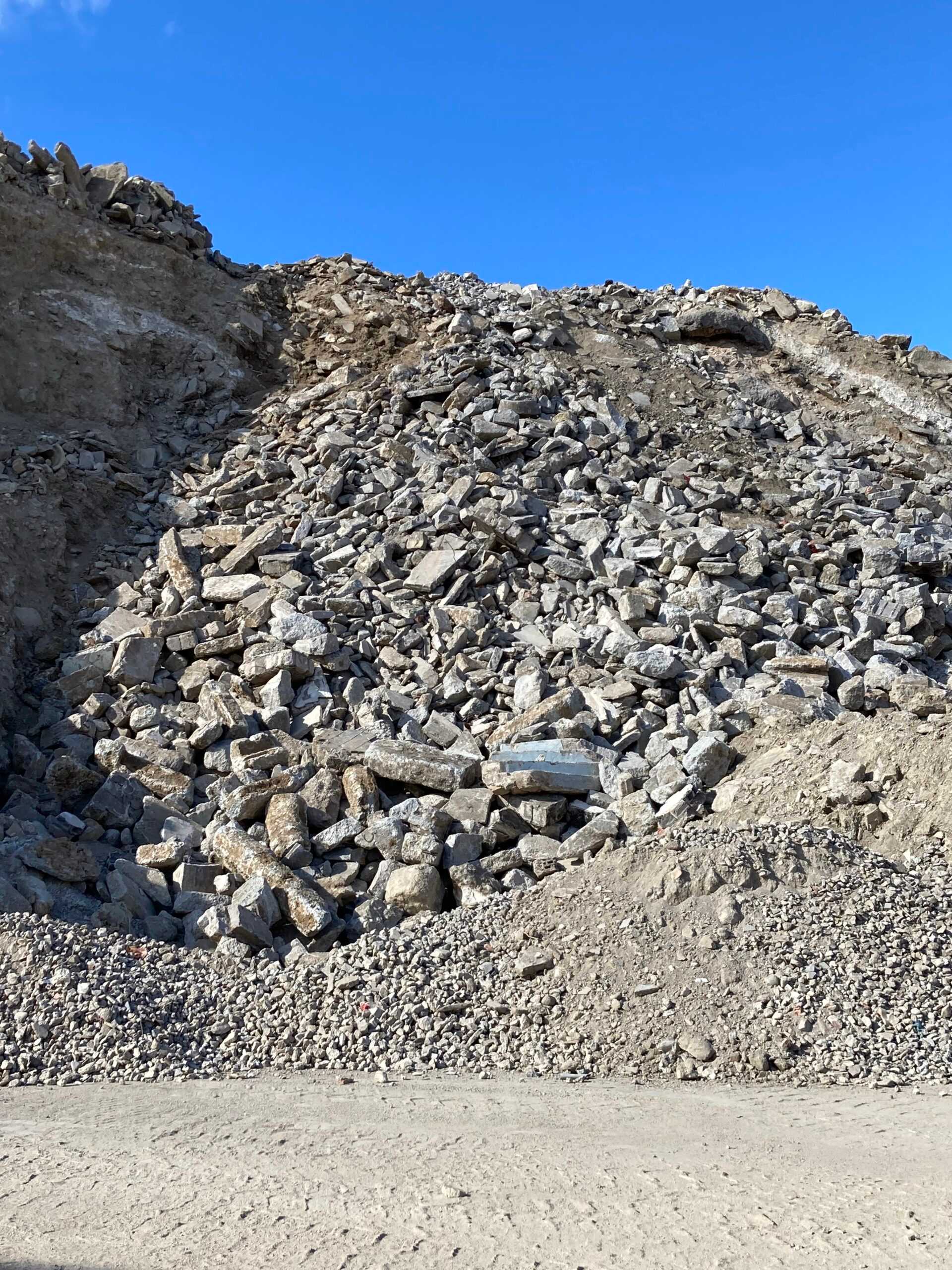 Betonabbruch-c-ecoplus-scaled.jpg