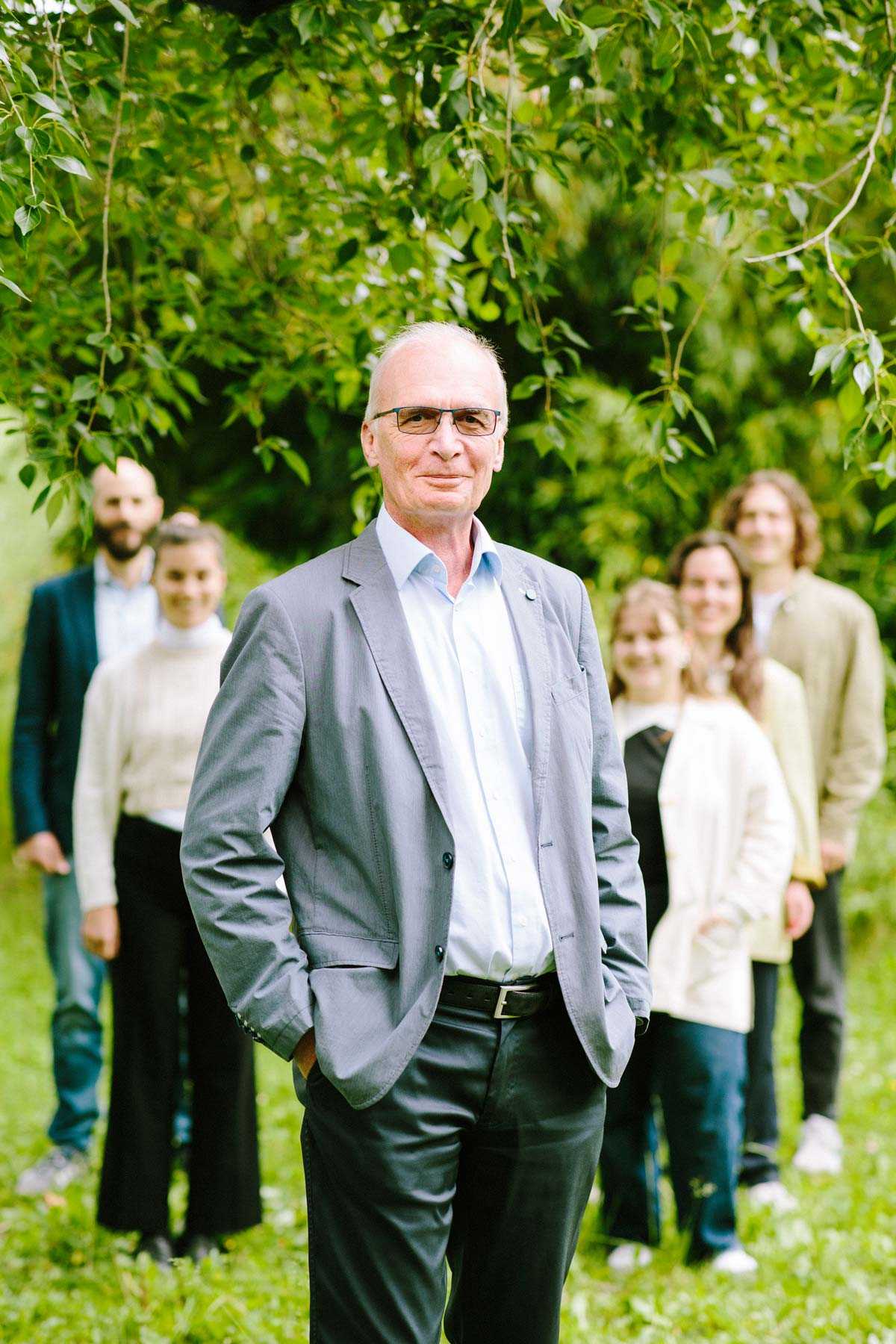 Andreas Windsperger und sein Team des Instituts für Industrielle Ökologie (IIÖ) unterstützt als gemeinnützige, wissenschaftliche Vereinigung das Land NÖ seit seiner Gründung 1998.